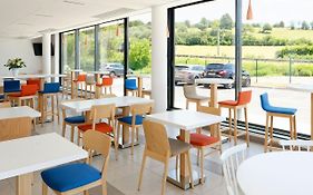 Hôtel AKENA BESANCON